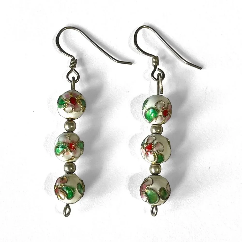 VTG Cloisonne Style Bead Earrings Silver Tone Drop Dangle White Floral Flowers